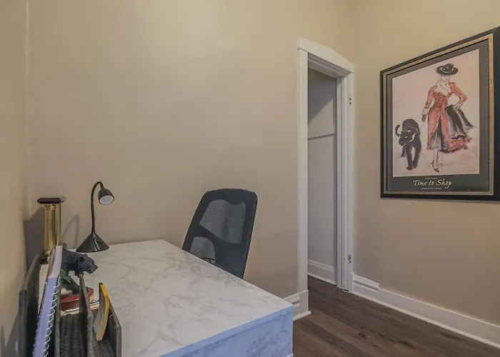 Apartment Comfy One Bed In Forest Park