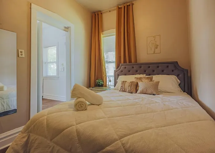 Apartment Comfy One Bed In